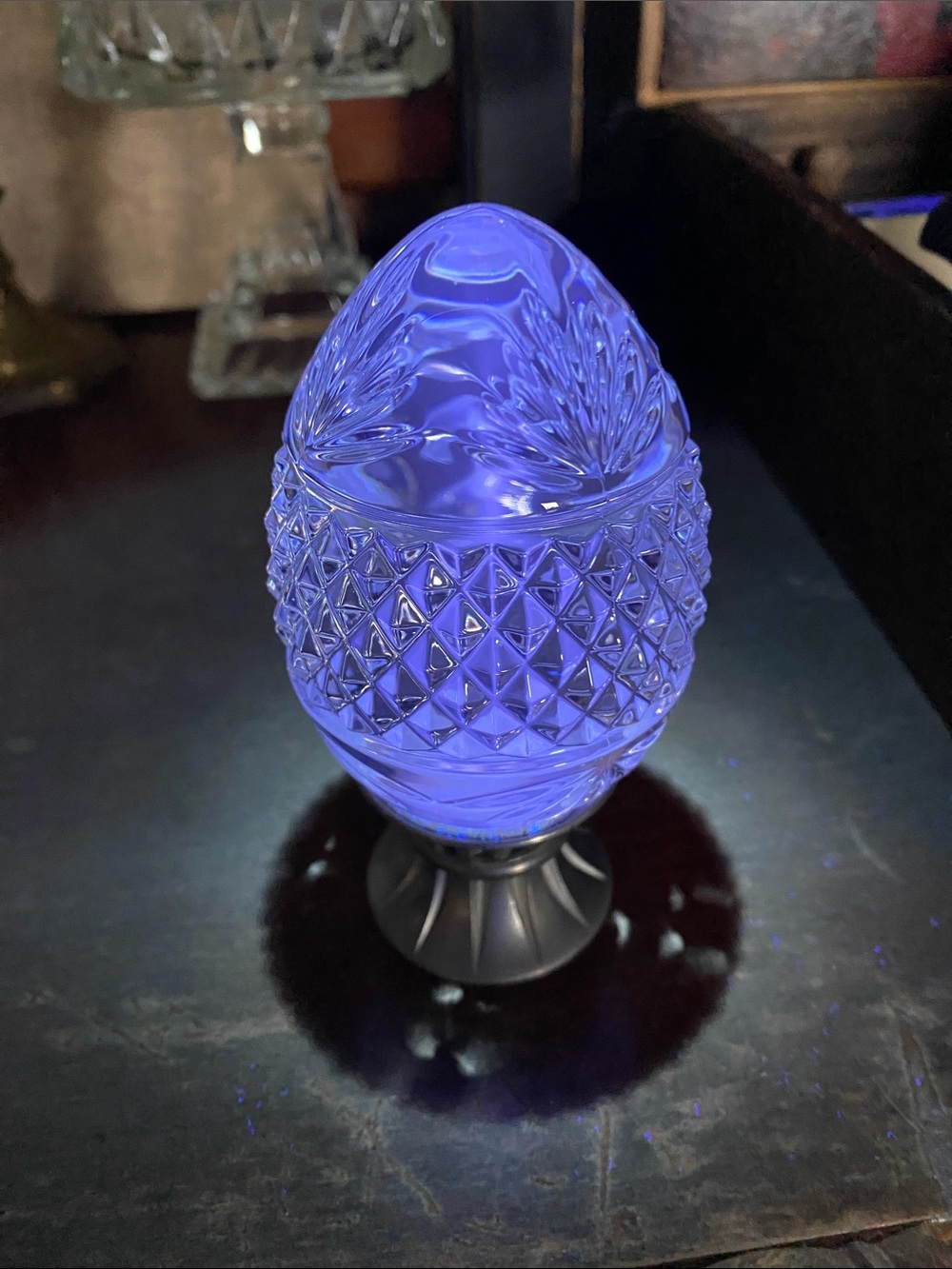 1993 Avon Majestic Lead Crystal Egg Paperweight